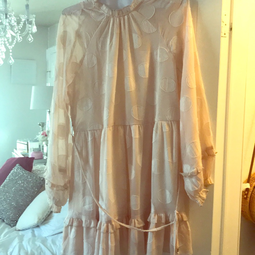 Off-white long sleeve dress .